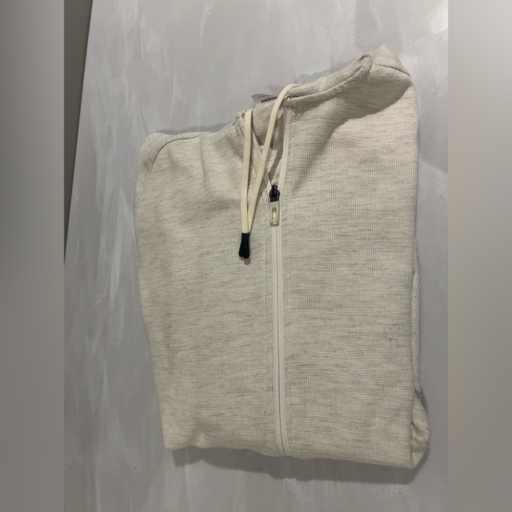 Men’s oat zip-up hoodie with drawstring oat, fair-pilling throughout, size M